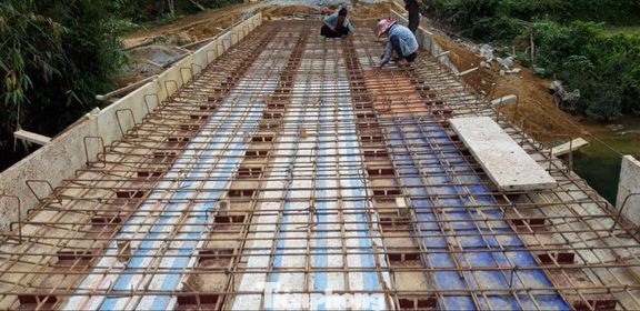 Hình ảnh cây cầu Vì Tầm Vóc Việt sắp hoàn thành ở Tuyên Quang ảnh 1