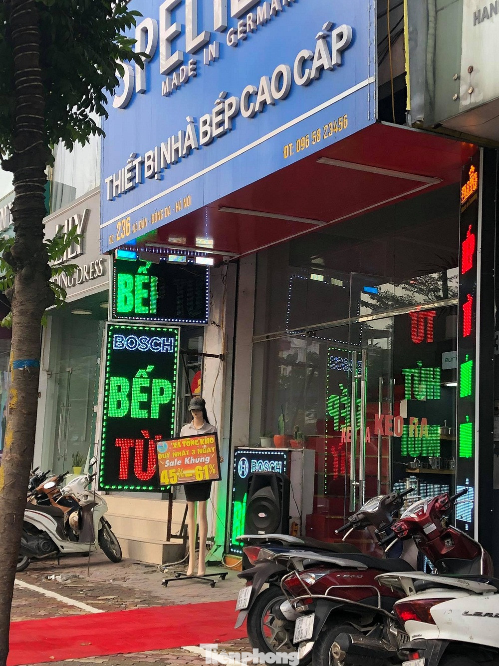 Siêu thị, cửa hàng đồng loạt xả tiếng ồn 'tra tấn' người dân Thủ đô ảnh 7