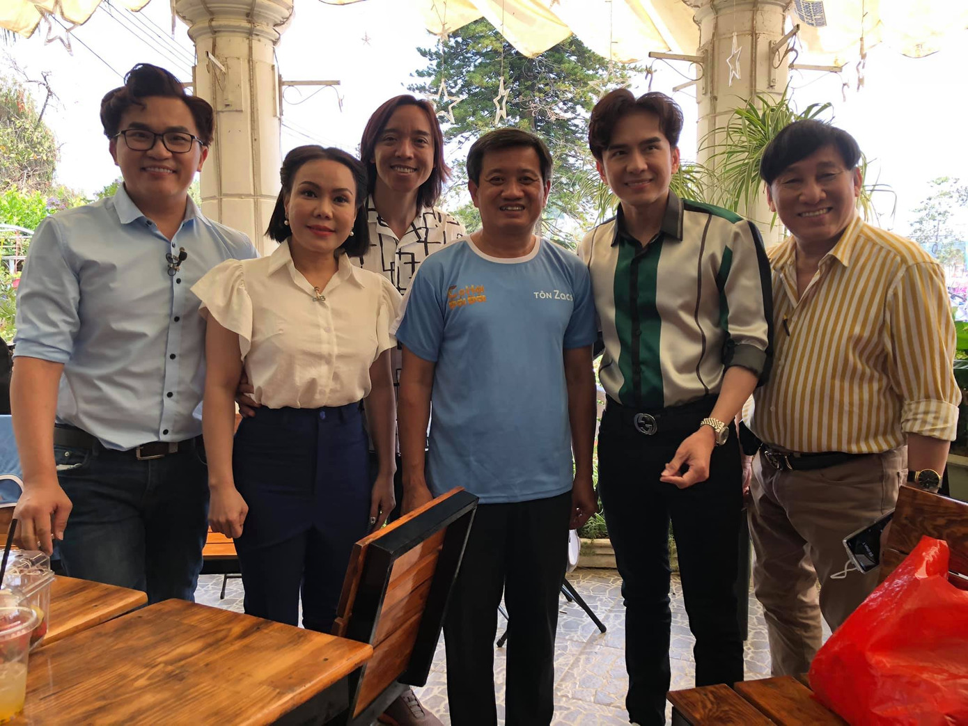 Tặng ông Đoàn Ngọc Hải 1,7 tỷ đồng, Việt Hương được chồng ủng hộ hết mình ảnh 1