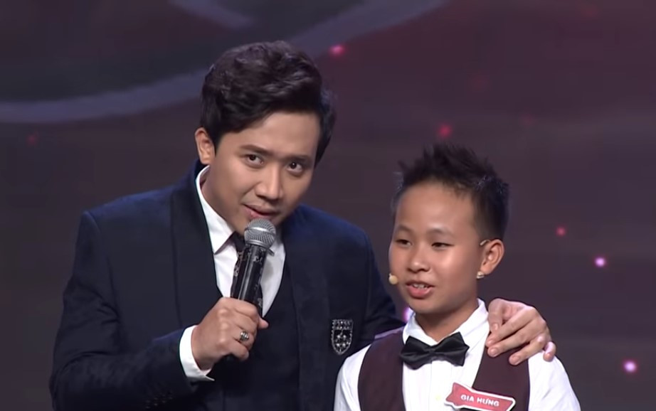 ‘Thần đồng toán học’ khiến Lại Văn Sâm, Trấn Thành rơi nước mắt ảnh 1