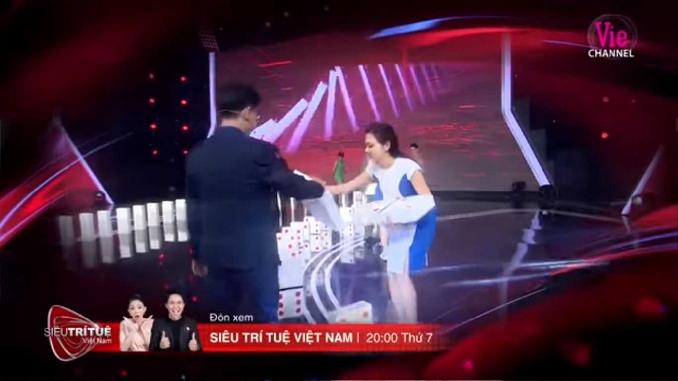 Cậu bé 9 tuổi tính nhẩm thần tốc khiến Trấn Thành phải thốt lên ‘khủng khiếp’ ảnh 2