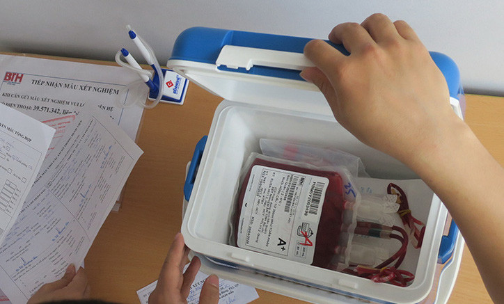 Trao giọt hồng yêu thương mừng sinh nhật Bác ảnh 6