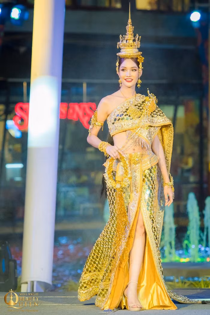 Hoài Sa về nhì tài năng, khó tranh giải trang phục dân tộc vì đối thủ quá đầu tư ảnh 12