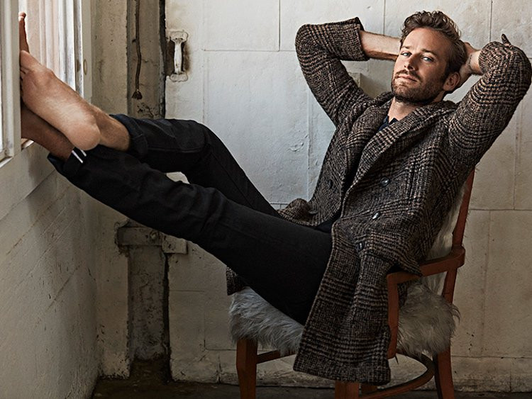 Tài tử Armie Hammer bị “phong sát” sau lùm xùm gây sốc, “Call Me By Your Name 2” không hẹn ngày gặp lại? ảnh 2