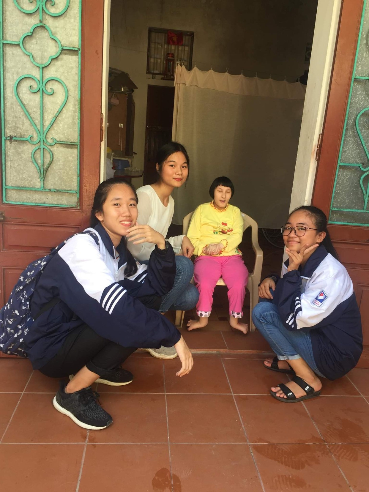 Cô gái 2K2 đi thi hoa hậu để hiện thực hoá ước mơ thiện nguyện ảnh 1