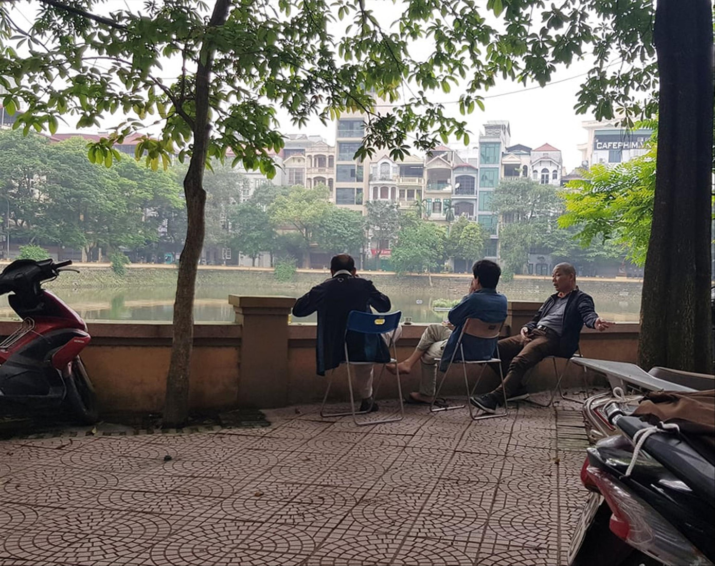 Hà Nội chống dịch COVID-19: Chủ quan, sẽ trở tay không kịp ảnh 1