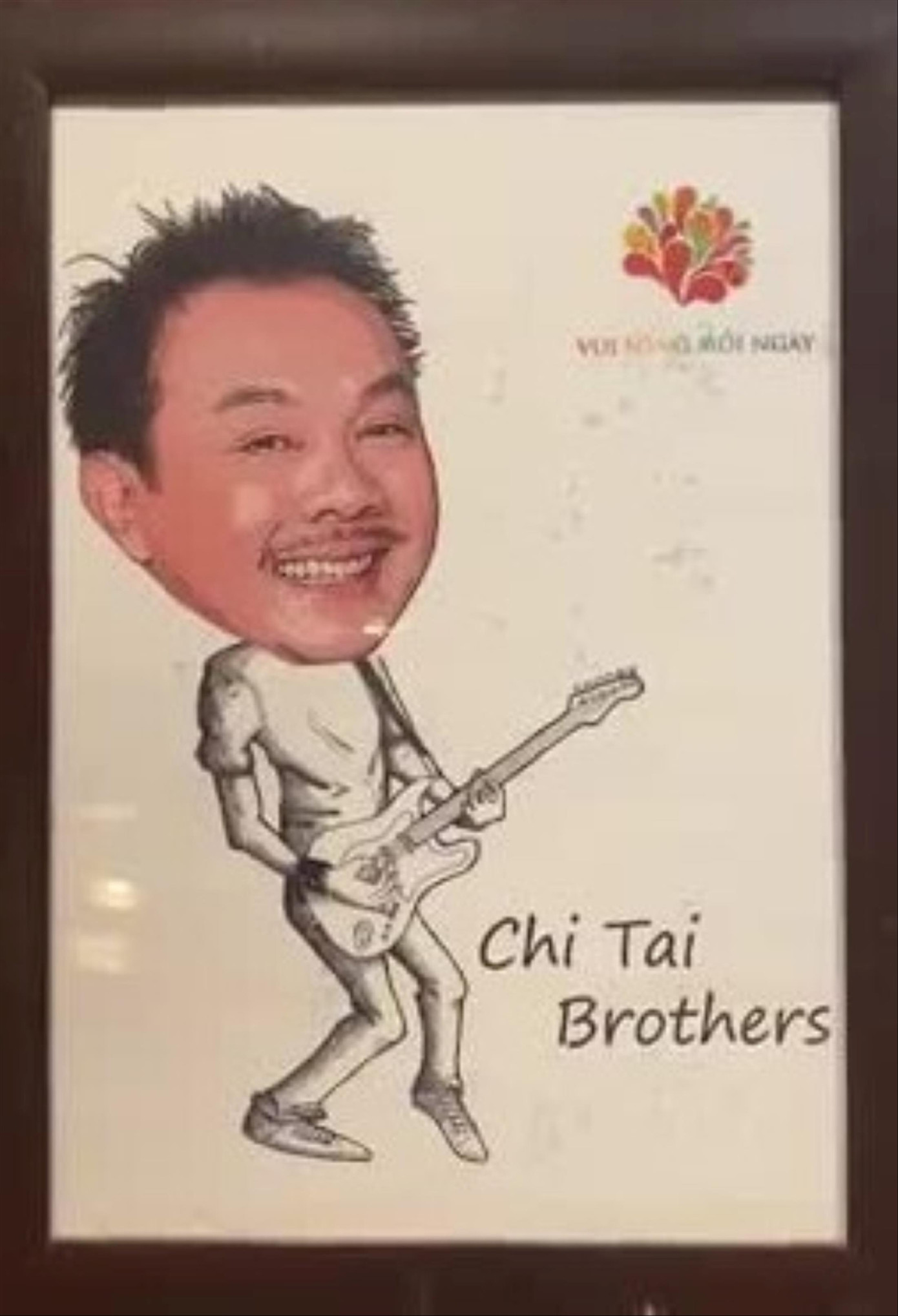 Có một Chí Tài đam mê ghi ta ảnh 2