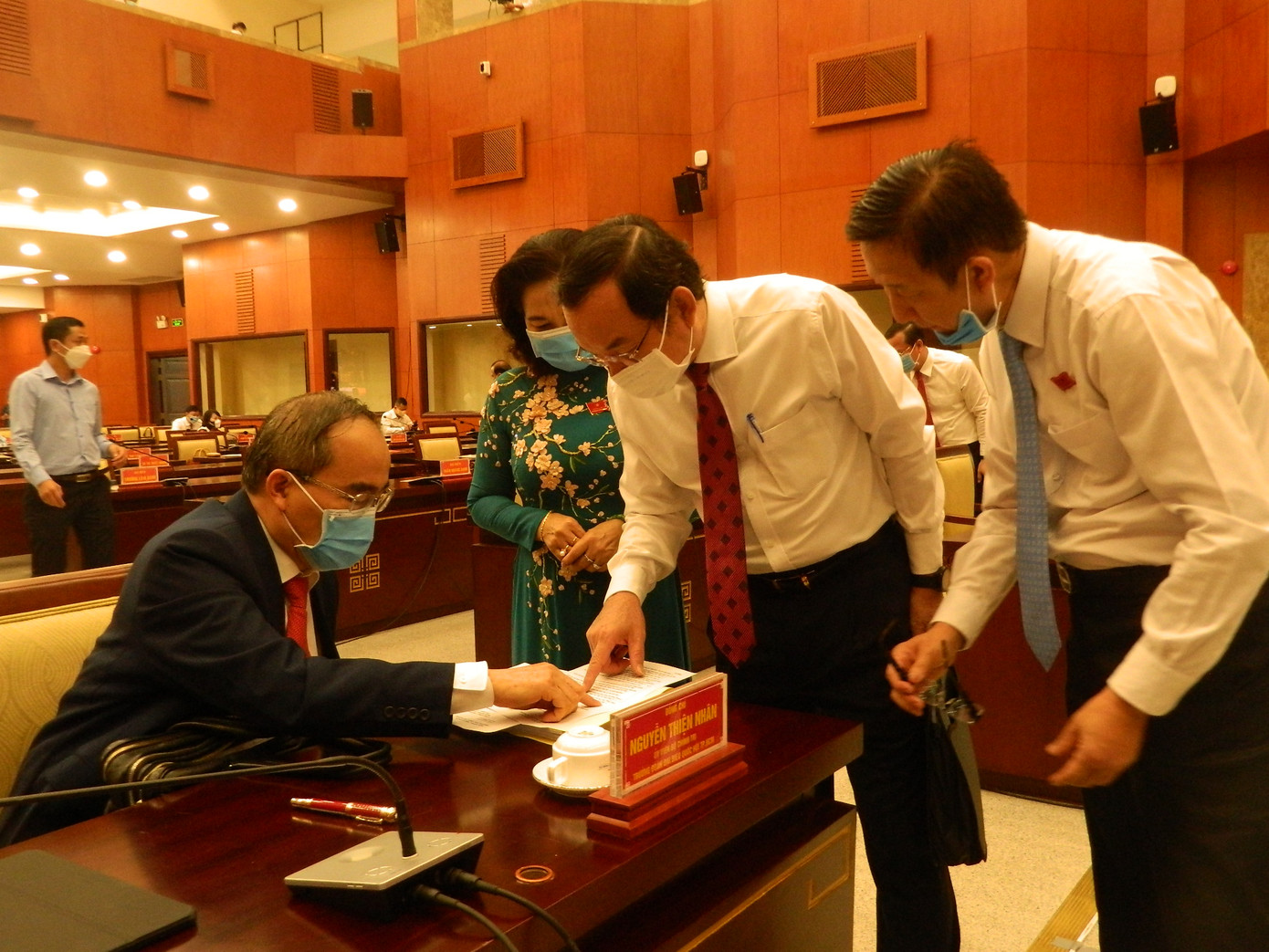 Bí thư TPHCM Nguyễn Văn Nên: Không để nợ dân thành... nợ xấu ảnh 2