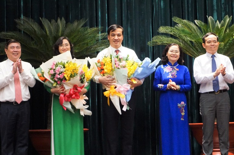 Chủ tịch Nguyễn Thành Phong ‘nắm’ an ninh, nội chính TPHCM ảnh 2