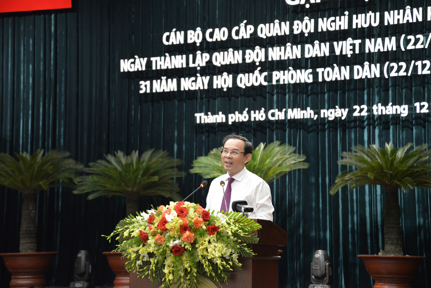 Bí thư TPHCM Nguyễn Văn Nên: 'Ai hành quân sẽ tiếp tục di chuyển, ai phải xử lý thì ở lại' ảnh 1