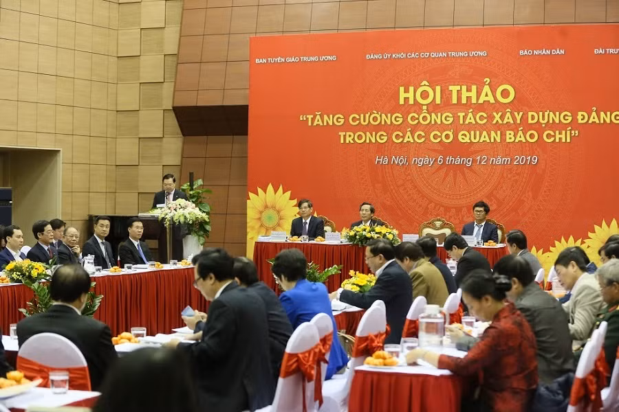 Có hiện tượng cố bẻ cong ngòi bút, tiếp tay cho tiêu cực ảnh 2