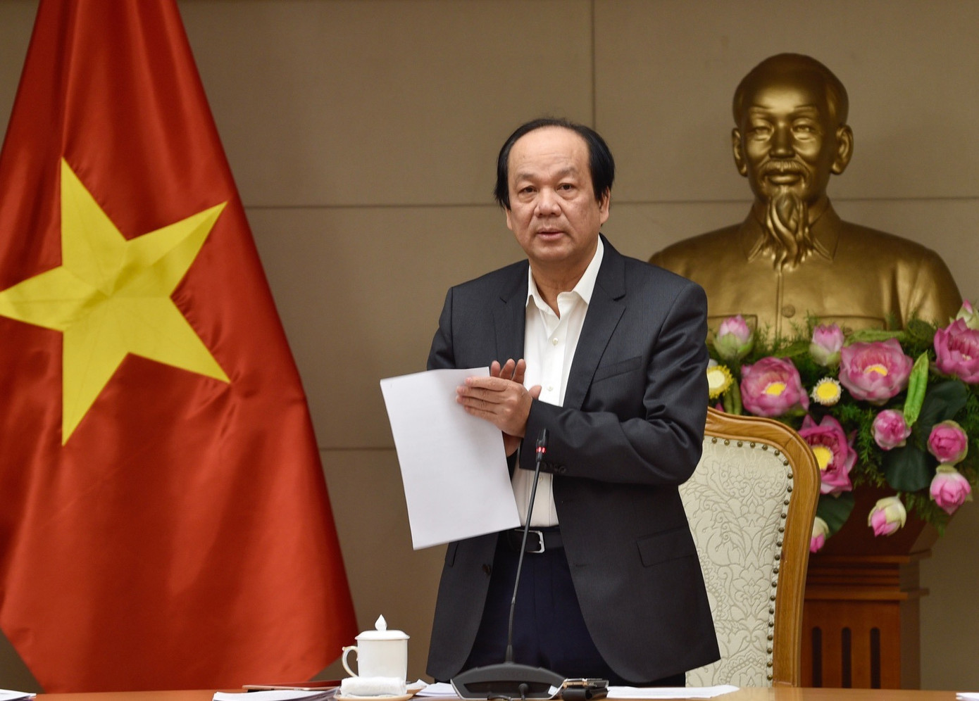 Đề xuất dành 30% tiền đấu giá biển số xe cho CSGT mua sắm thiết bị ảnh 1