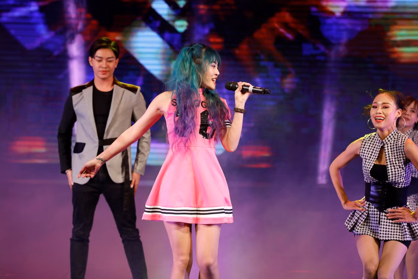 Thu Quỳnh, Phan Thắng và dàn diễn viên Nhà hát Tuổi trẻ trở lại với ‘Thank xuân 21’ ảnh 4