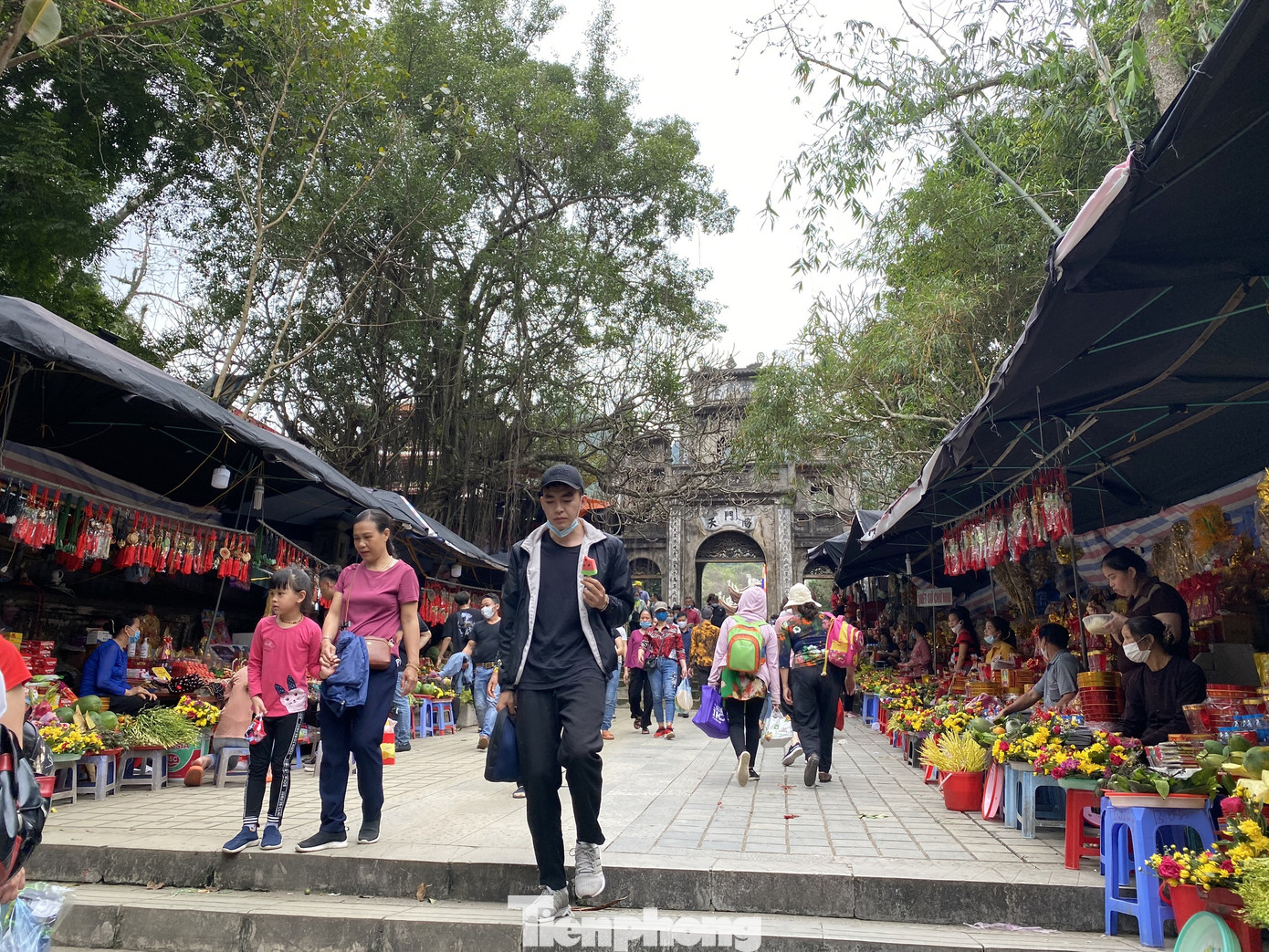 Lễ hội chùa Hương: Đón hơn 4 vạn khách, không còn cảnh ‘tả tơi’ đi hội ảnh 2