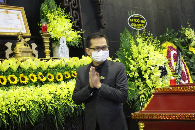 Nhớ mãi cái nheo nheo mắt, nụ cười hiền lành của NSND Trần Hạnh ảnh 1