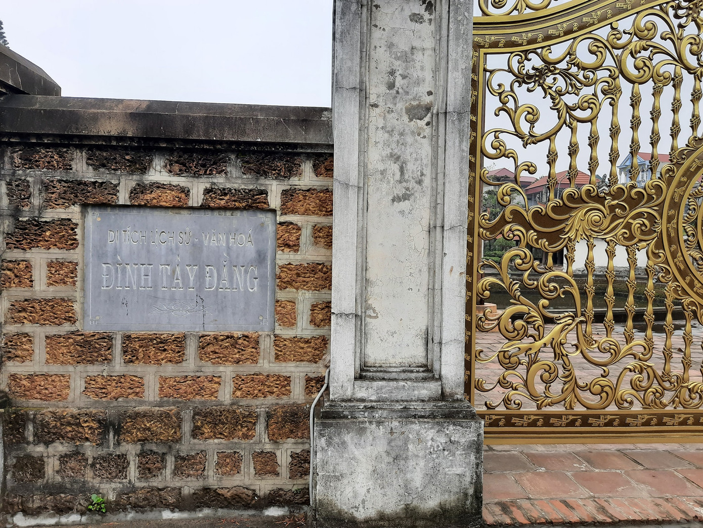 Sở VH yêu cầu báo cáo về thay cổng biệt thự tại di tích quốc gia đặc biệt 500 tuổi ảnh 1