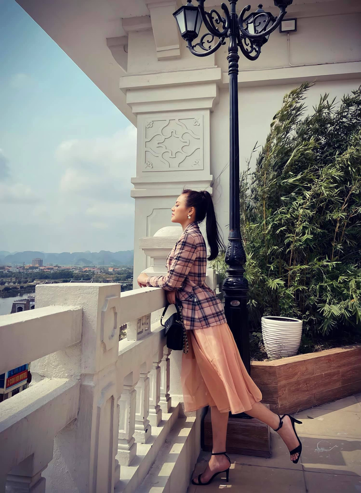 Mạnh Trường-Phương Oanh tái hợp trong 'Hương vị tình thân' ảnh 4