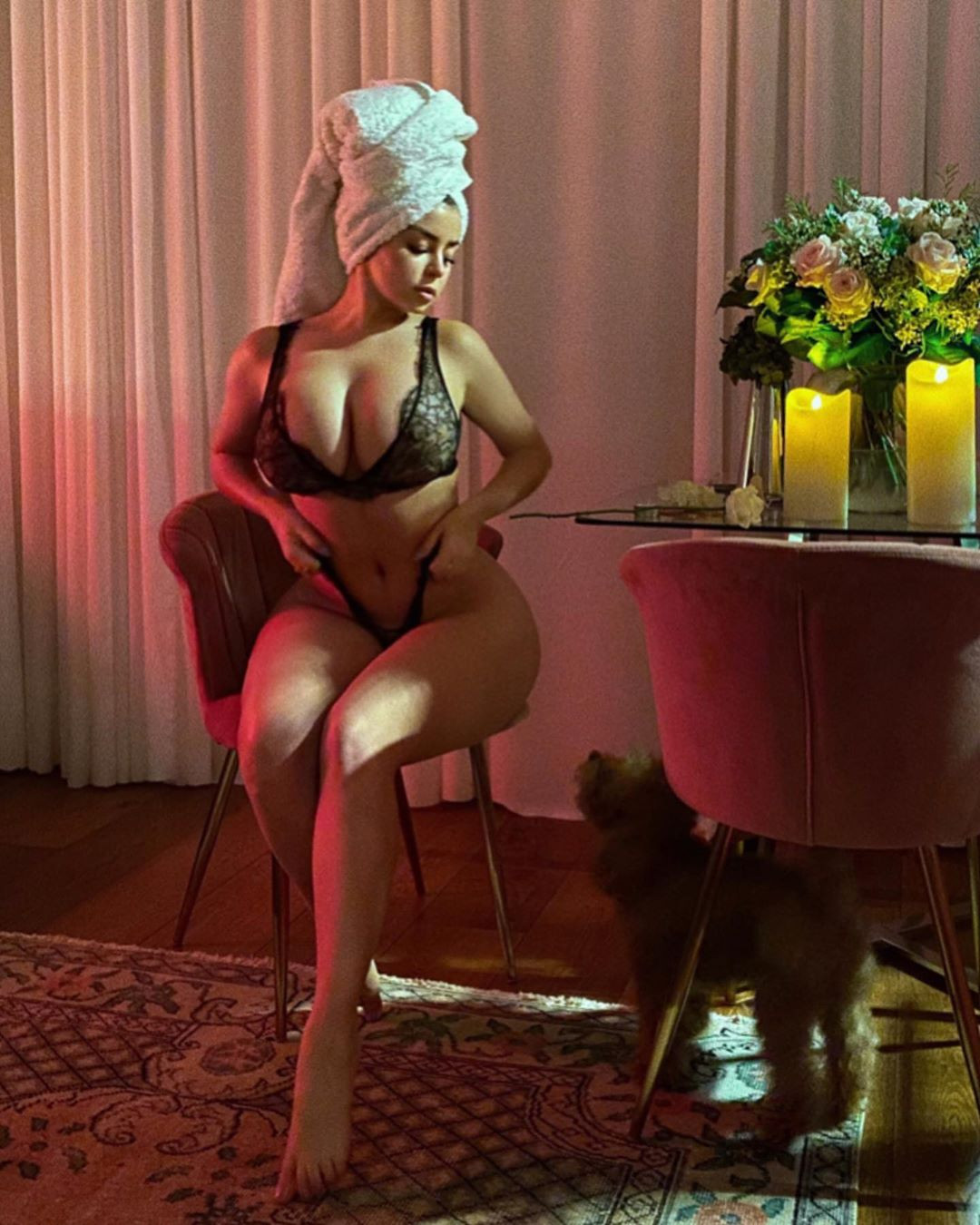 Demi Rose gợi cảm hết nấc với nội y ren, khoe đường cong ‘bốc lửa’ ảnh 2