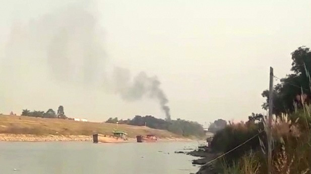 Chính quyền xã dối cấp trên, bảo kê nhà máy tạo dải mây đen lạ? ảnh 3