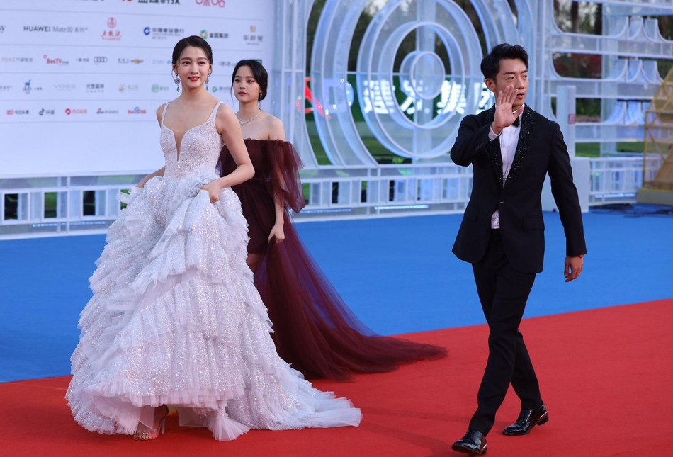 Dàn sao hạng A Hoa ngữ ‘đổ bộ’ thảm đỏ lễ trao giải Kim Kê 2019 ảnh 15