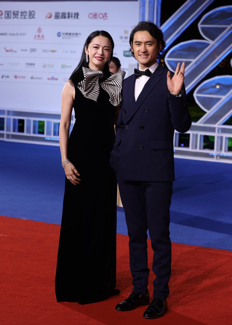 Dàn sao hạng A Hoa ngữ ‘đổ bộ’ thảm đỏ lễ trao giải Kim Kê 2019 ảnh 8