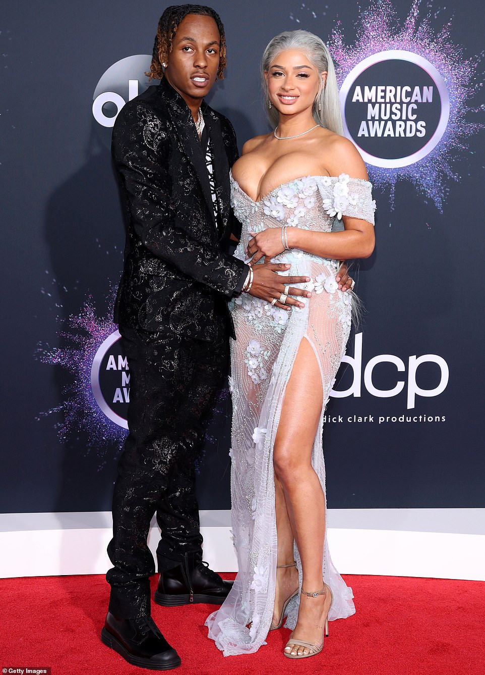 American Music Awards 2019: Dàn mỹ nhân chuộng mốt khoe vòng một ảnh 20