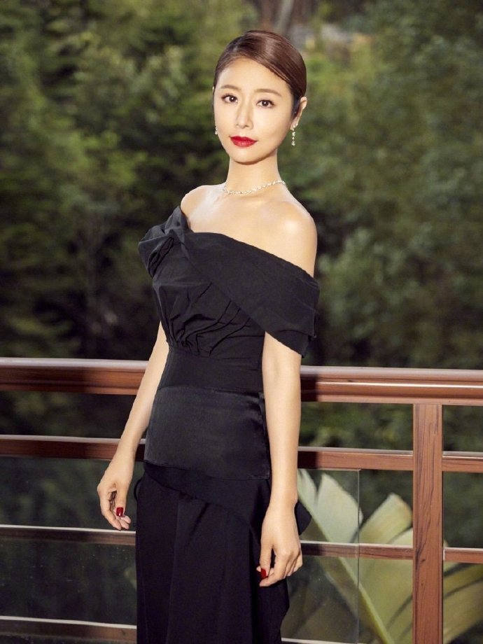 Tái ngộ ‘Dung ma ma’, Lâm Tâm Như vẫn có điều tiếc nuối ảnh 1