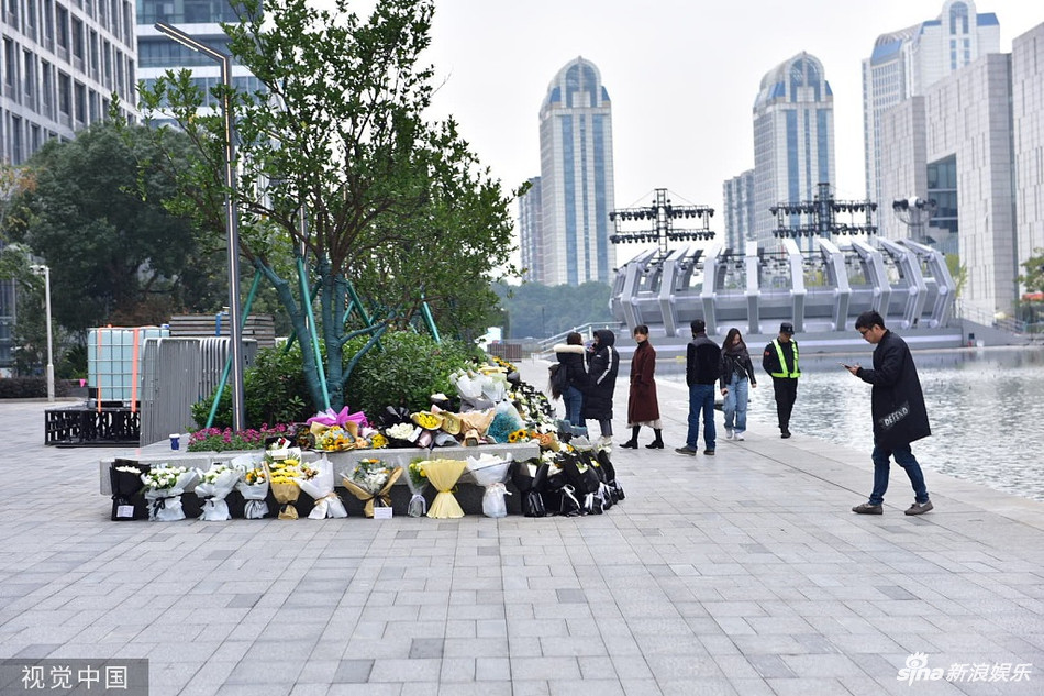 Bạn gái nhắn nhủ xúc động, vẫn nghi vấn về cái chết của Cao Dĩ Tường ảnh 6