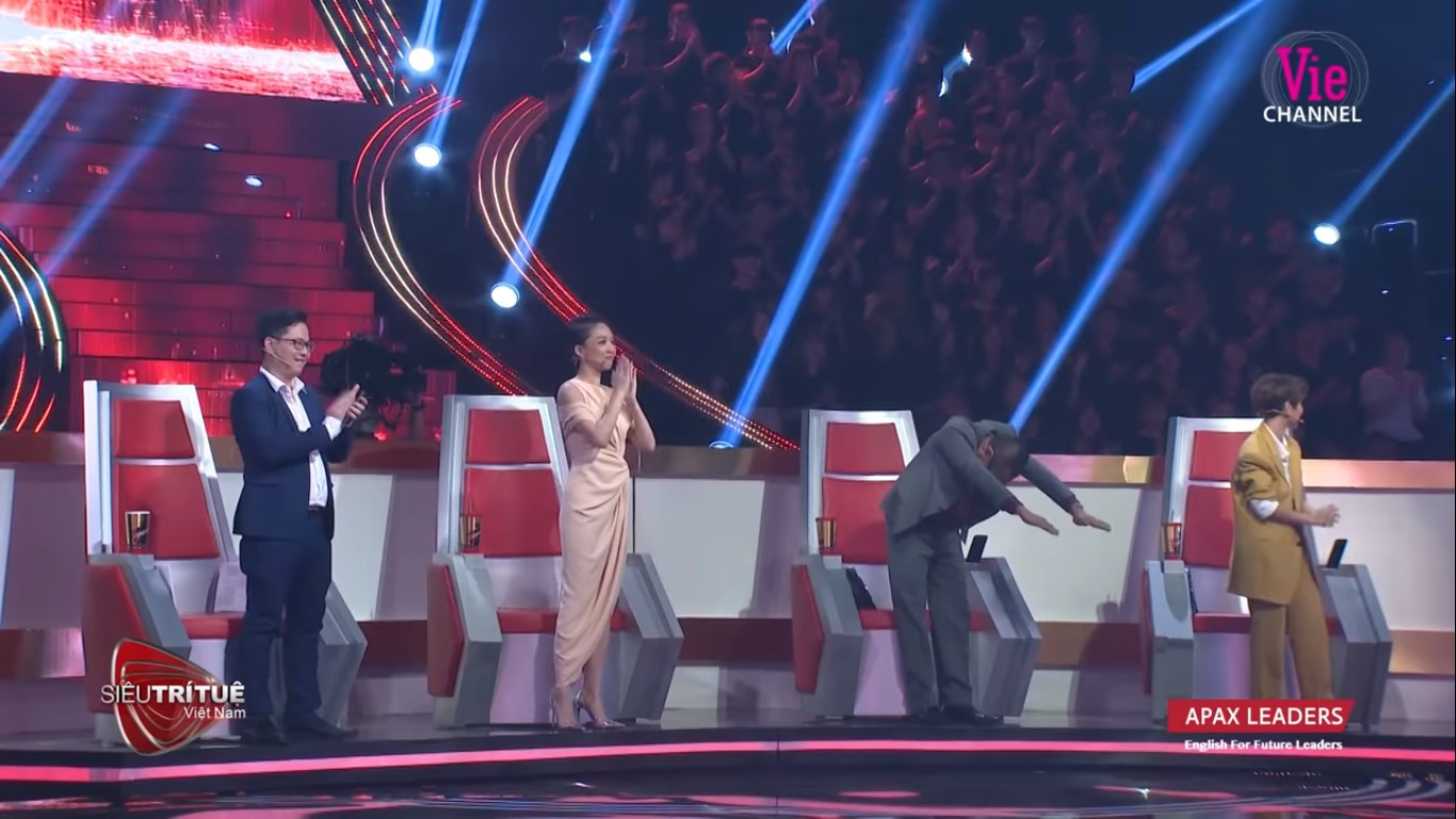 Nam sinh 19 tuổi khiến Lại Văn Sâm 2 lần cúi đầu: ‘chú ngưỡng mộ cháu’ ảnh 9