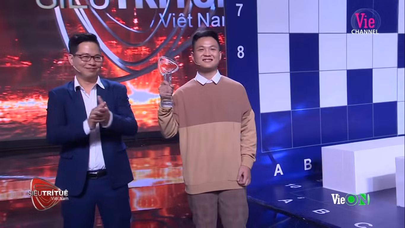 Nam sinh 19 tuổi khiến Lại Văn Sâm 2 lần cúi đầu: ‘chú ngưỡng mộ cháu’ ảnh 10