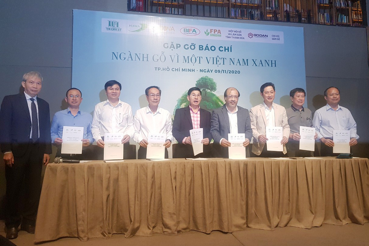 Ngành xuất khẩu 13 tỷ USD: Cam kết không sử dụng gỗ bất hợp pháp ảnh 1