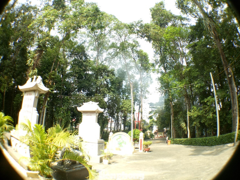 Bí ẩn đường hầm trong ngôi đình cổ 200 năm ở Bình Dương ảnh 2