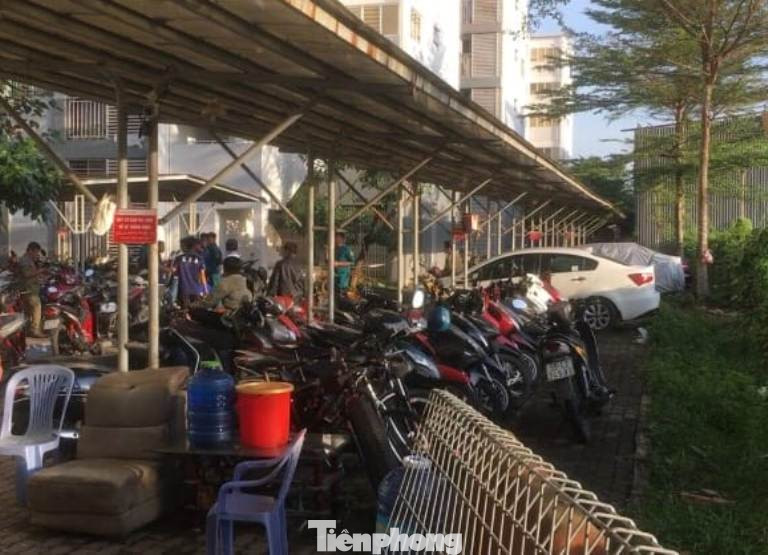 Người đàn ông tử vong nghi nhảy từ lầu 5 chung cư ảnh 1