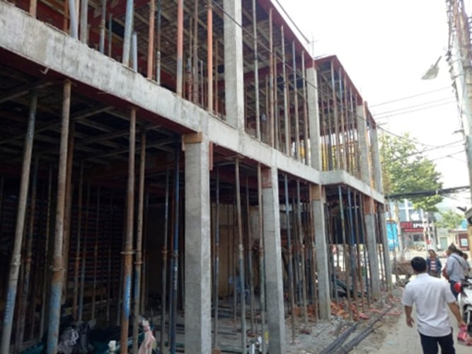 Phá bỏ nhà vệ sinh 1,6 tỷ vì hàng ‘dởm’ không thể sử dụng ảnh 3