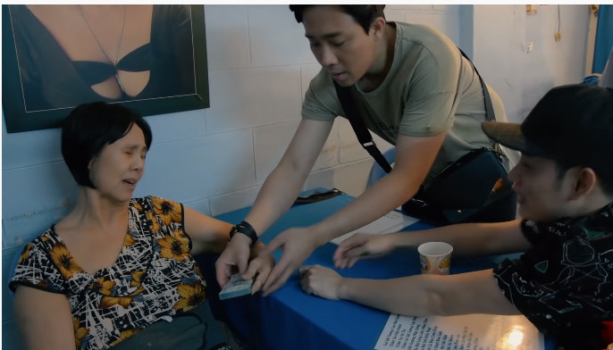 Nghệ sĩ Hoàng Lan, cuộc sống đã khó khăn nay còn chật vật hơn vì bệnh dịch ảnh 2