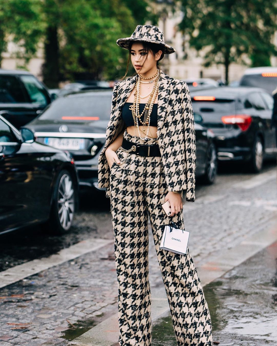 Nhan sắc ái nữ của Johnathan Hạnh Nguyễn, được về VN bằng chuyên cơ riêng ảnh 6