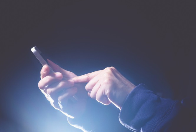 Showbiz 27/3: Phi Nhung gửi khẩu trang cho con gái đang làm y tá ở Mỹ ảnh 5