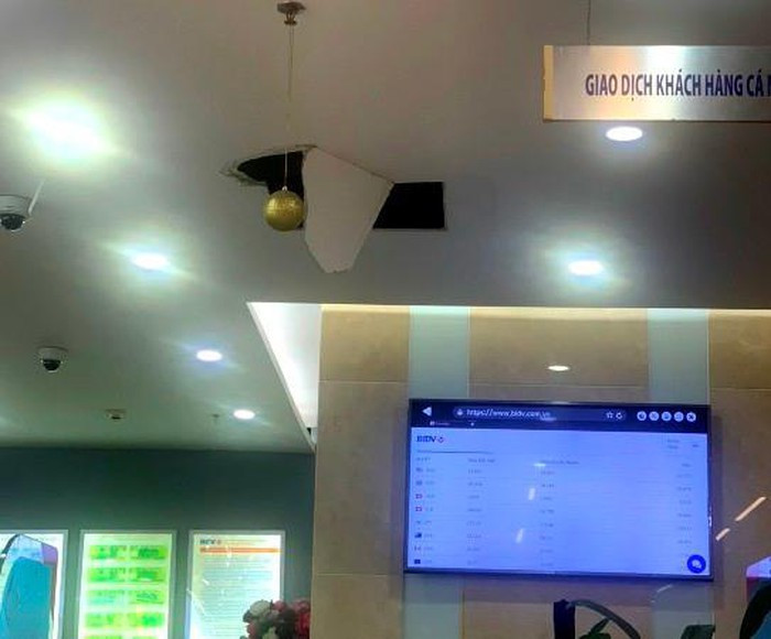 Bắt hung thủ vụ nổ súng cướp gần một tỷ trong ngân hàng tại Hà Nội ảnh 3