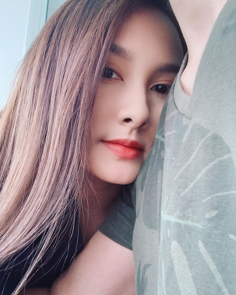 Ngày đầu dừng cách ly xã hội, sao Việt đi đâu và làm gì? ảnh 4