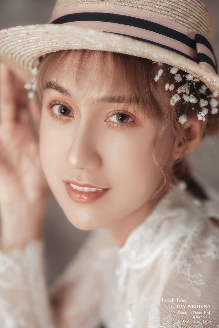 Showbiz 17/2: Lời cuối đẫm nước mắt của đạo diễn ở Hồ Bắc qua đời vì Covid – 19 ảnh 4