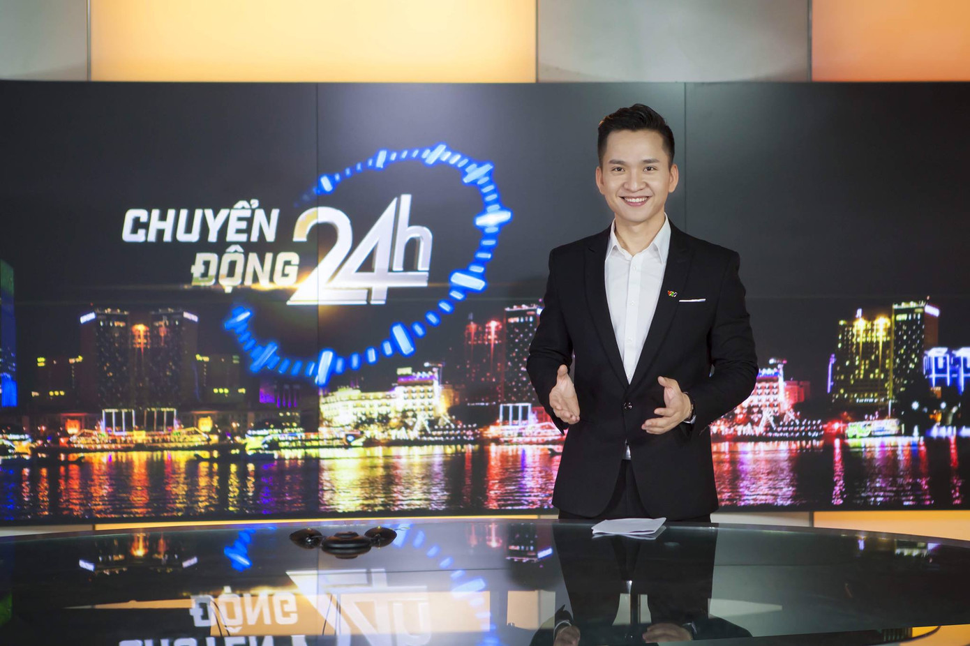 MC điển trai Hạnh Phúc của VTV sắp kết hôn ảnh 2