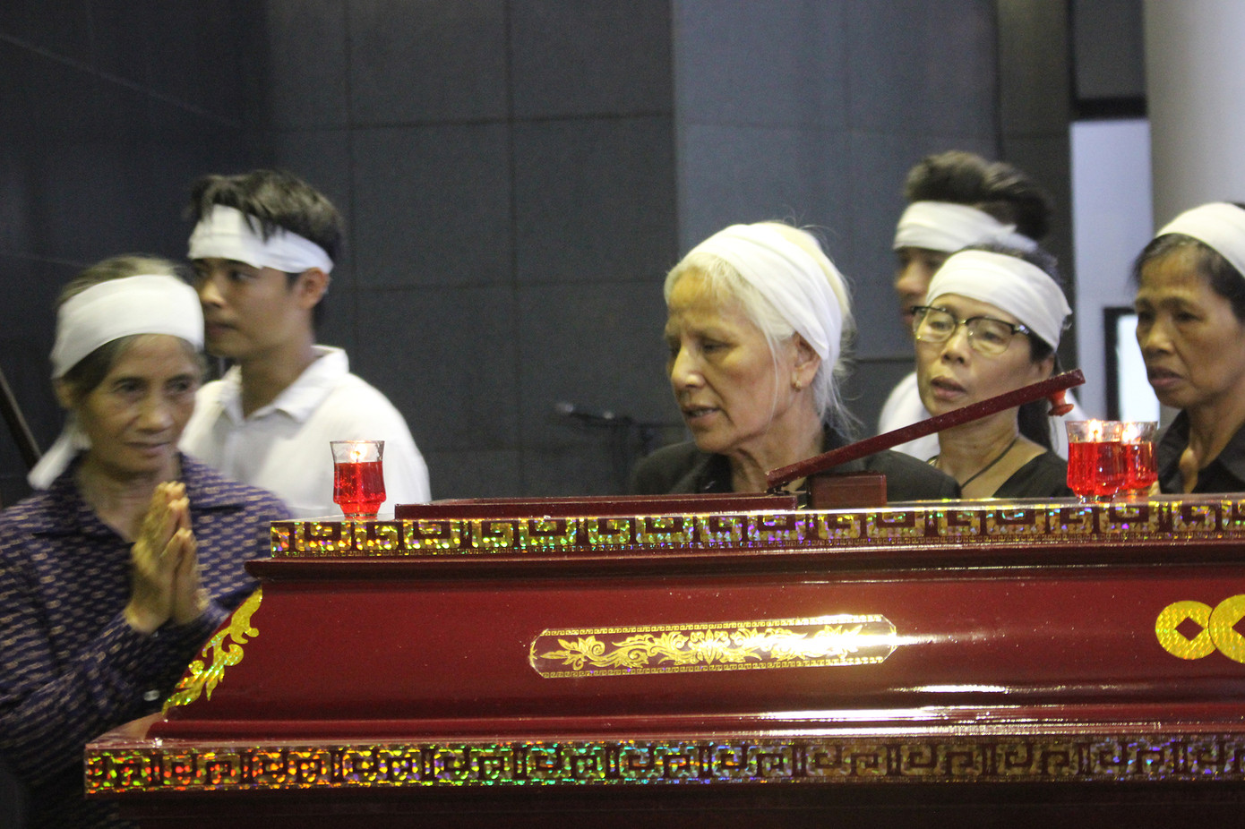 Gia đình, đồng nghiệp tiễn biệt NSƯT Hoàng Yến ảnh 5