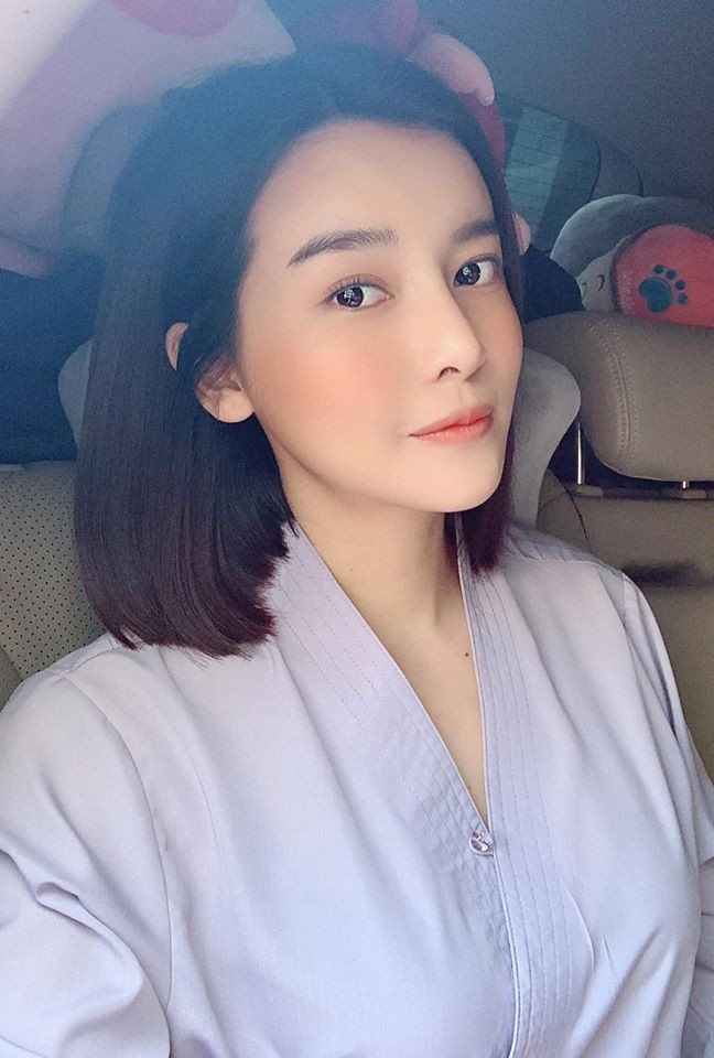 Sao Việt 27 Tết: Bảo Thanh cùng chồng đi chợ sắm đồ, Tuấn Hưng về thăm mẹ ảnh 6