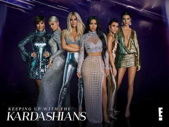 Kim Kardashian gây sốc vì đấm thẳng mặt chị gái trên truyền hình ảnh 4