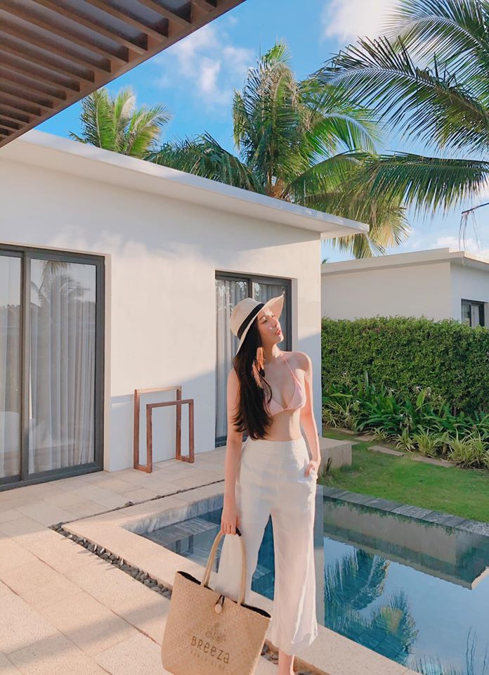 Cao Thái Hà khoe dáng cực nuột nà với áo tắm ảnh 9