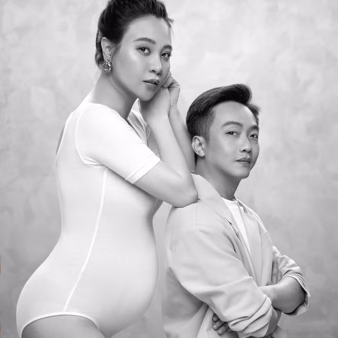 Được nhắc nguy hiểm khi chụp ảnh bầu bên mép bể bơi vô cực, Đàm Thu Trang phản ứng gì? ảnh 2