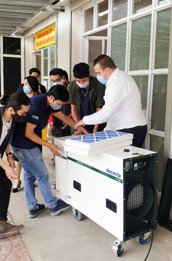 Sao Việt đầu tiên quyên góp tặng 3 phòng cách ly áp lực âm chống dịch Covid-19 ảnh 1