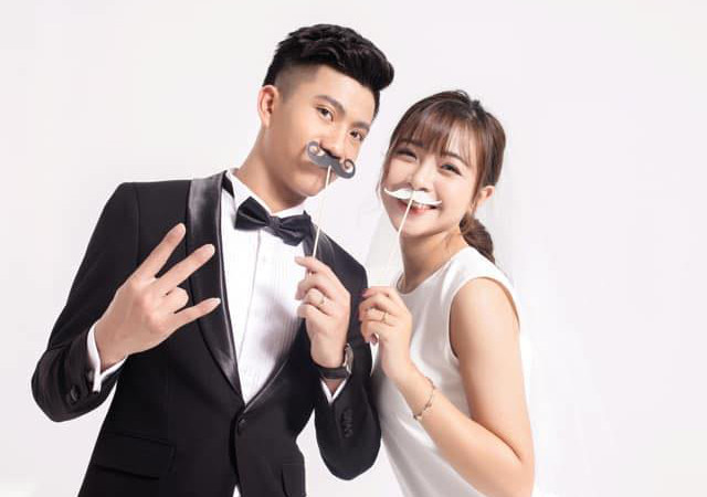 Showbiz 31/1: Video Ngọc Trinh khoe chân ngực nóng bỏng có lượt xem ‘khủng’ ảnh 3