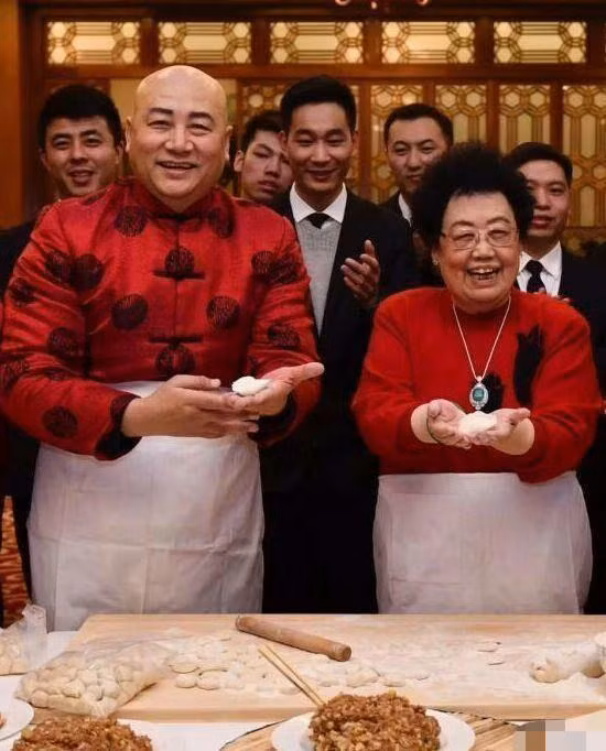 Vợ 'Đường Tăng' Trì Trọng Thụy sở hữu tài sản 'khủng' lên đến 5,6 tỷ USD ảnh 1