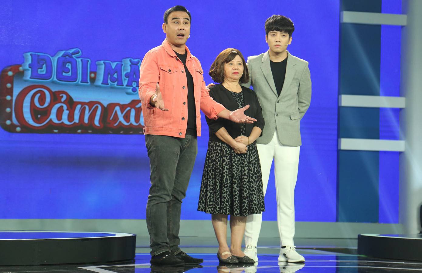 Tranh cãi 'nảy lửa' việc con trai 30-40 tuổi vẫn ngủ với mẹ ảnh 1